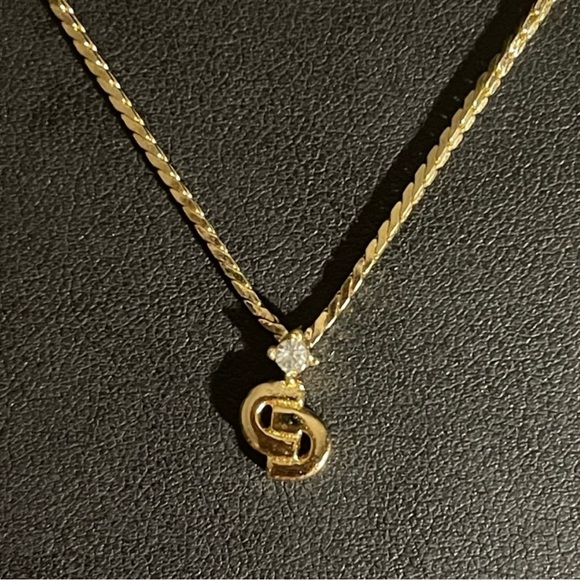 Christian Dior necklace EUC - Picture 1 of 4